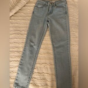 Levi's 721 High-Rise Skinny Jeans